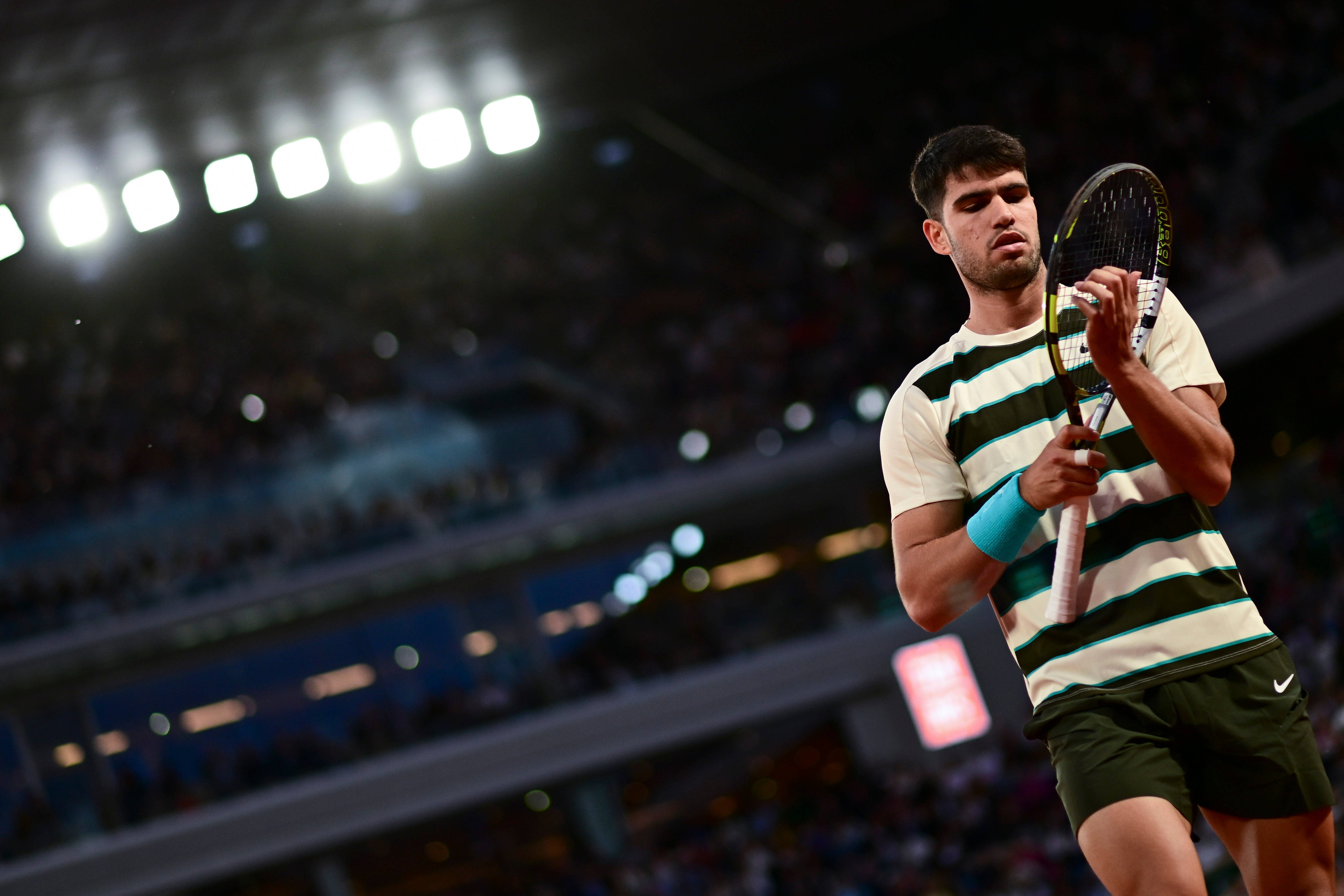 关于澳大利亚网球队翻盘西班牙网球队，阿尔卡拉斯制霸全场的信息