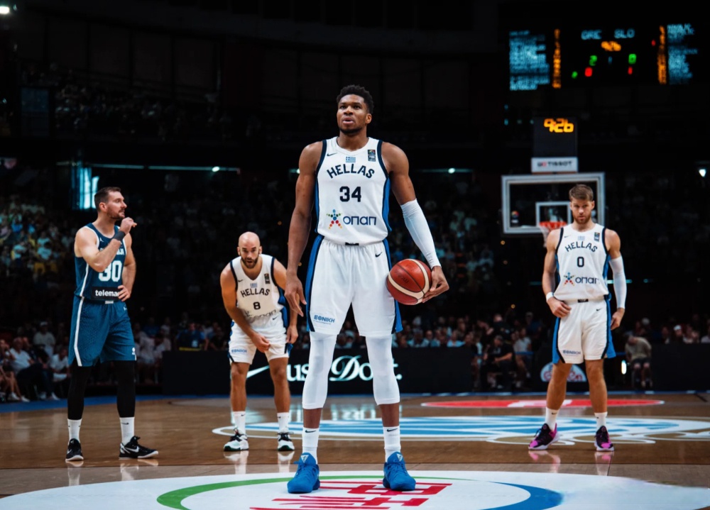 开云体育中国-墨西哥男篮力克希腊男篮,米切尔绝境逆转