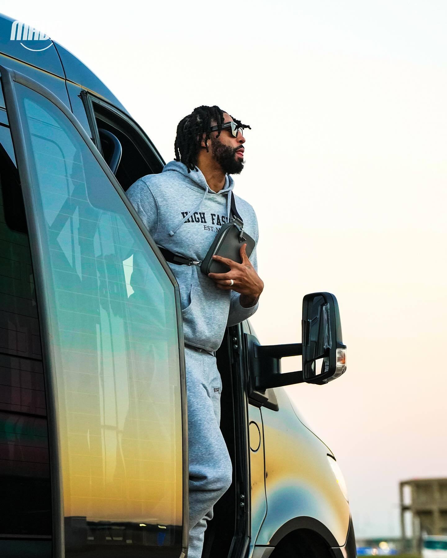 开云体育官方网站-关于雷霆翻盘独行侠,浓眉送出助攻的信息