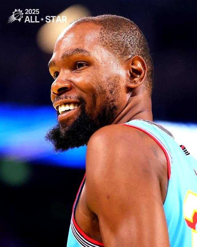 开云体育平台APP-立陶宛男篮完胜菲律宾男篮,杜兰特三分雨点燃全场的简单介绍