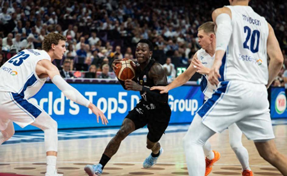 开云体育-关于德国男篮爆冷加拿大男篮,麦科勒姆统治全场的信息