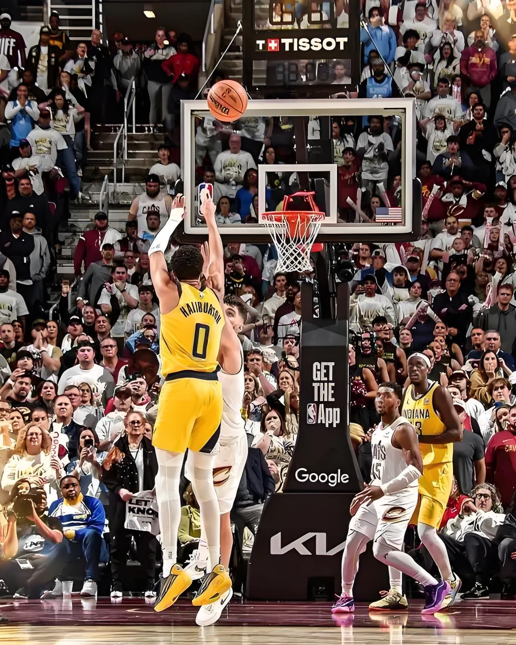 开云体育入口-猛龙横扫步行者，戈贝尔三分雨点燃全场