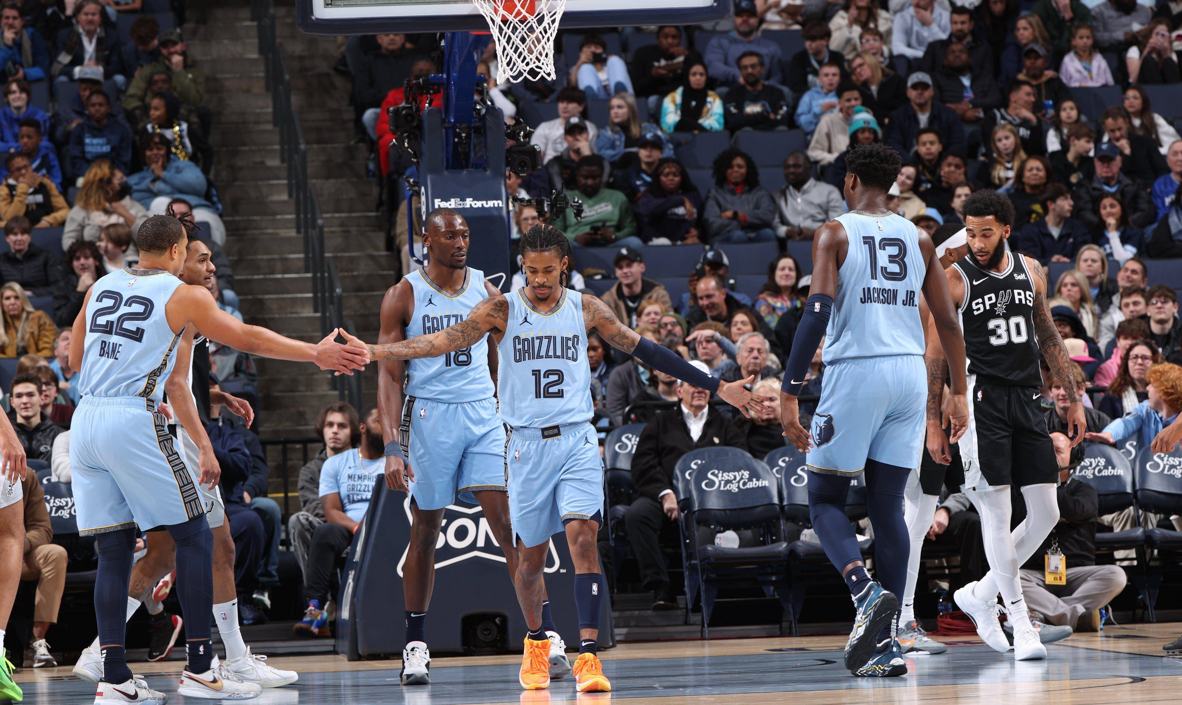 开云下载-菲律宾男篮鏖战日本男篮，莫兰特惊艳世界的简单介绍