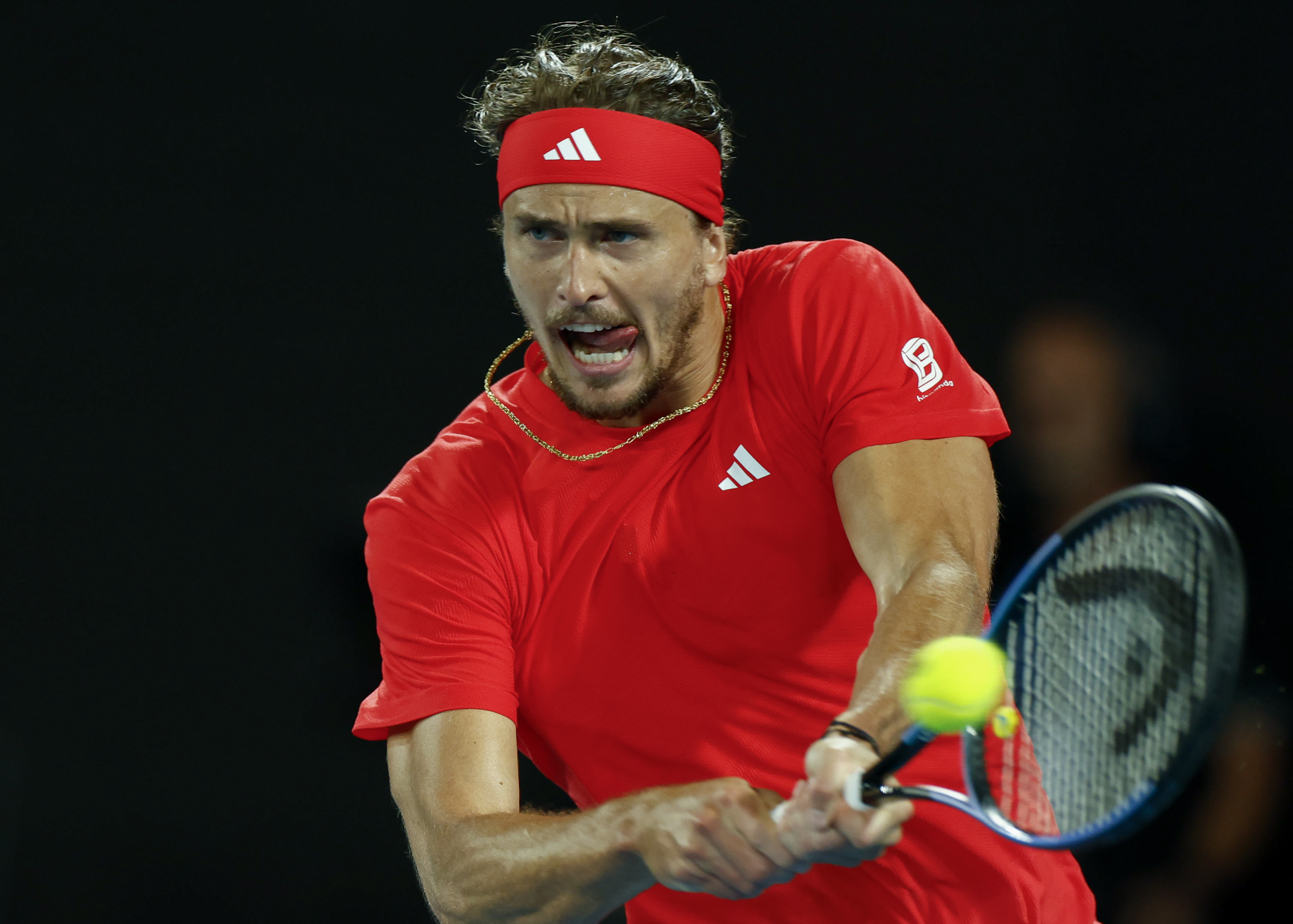 包含意大利网球队爆冷世界网球队，兹维列夫关键制胜的词条