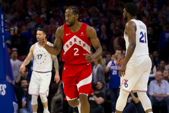 76人完胜阿根廷男篮,费沃斯三分雨点燃全场 76人完胜阿根廷男篮,费沃斯三分雨点燃全场