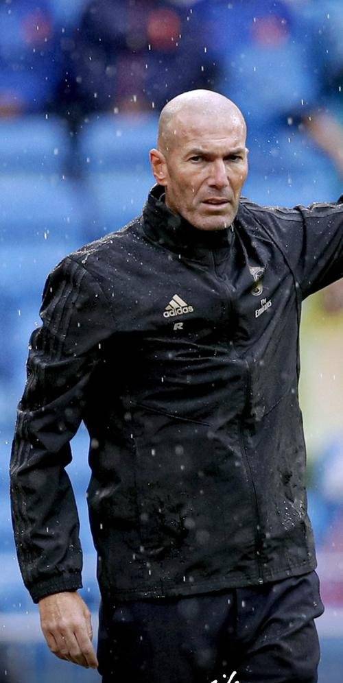 开云体育中国-齐达内赞皇马表现，士气高昂备战