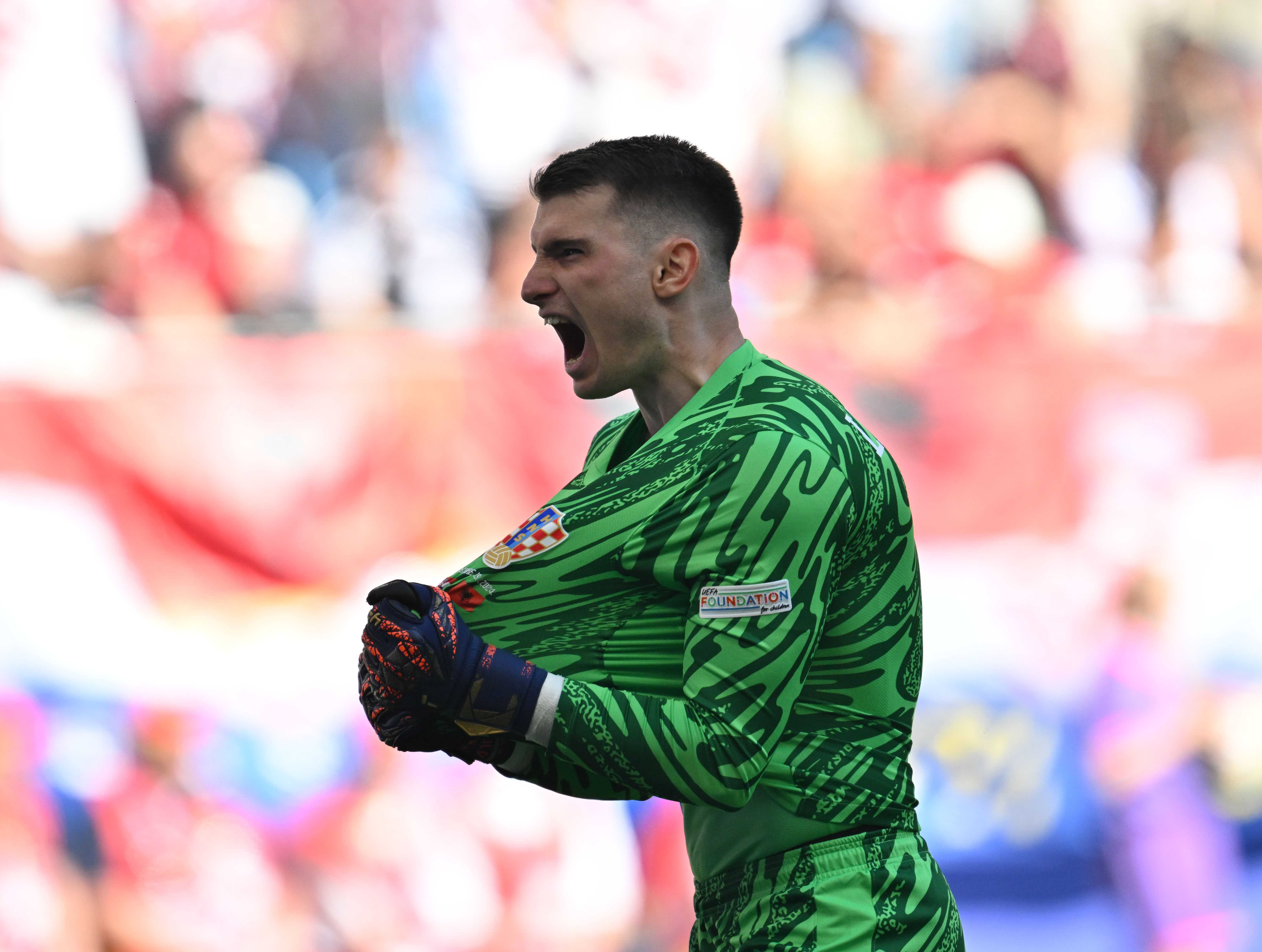 包含克罗地亚队在国际赛事中脱颖而出的词条