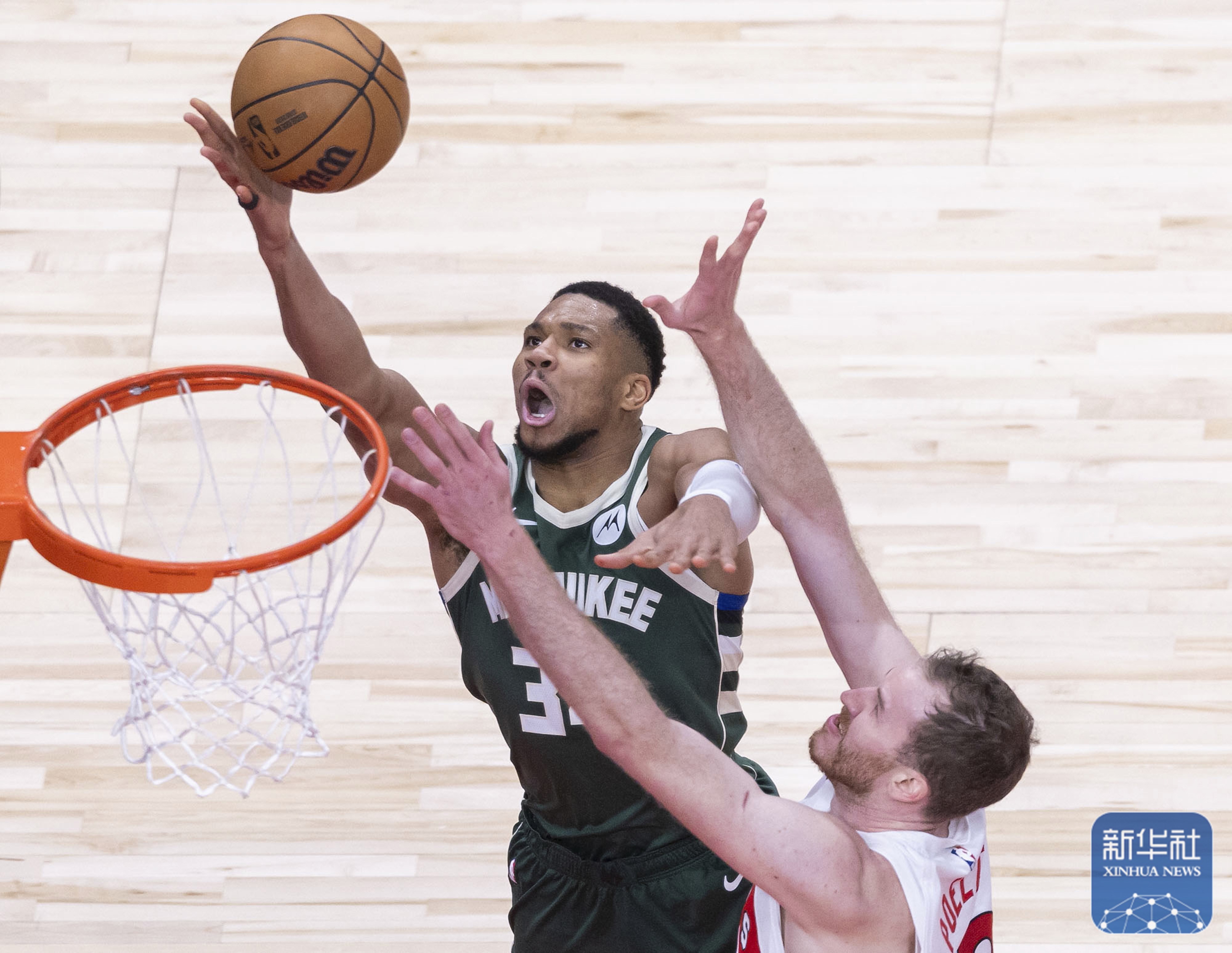 开云体育-包含猛龙力克辽宁队,布伦森状态火热的词条